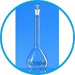 Volumetric flasks, borosilicate glass 3.3, class A, blue graduations, with glass stoppers